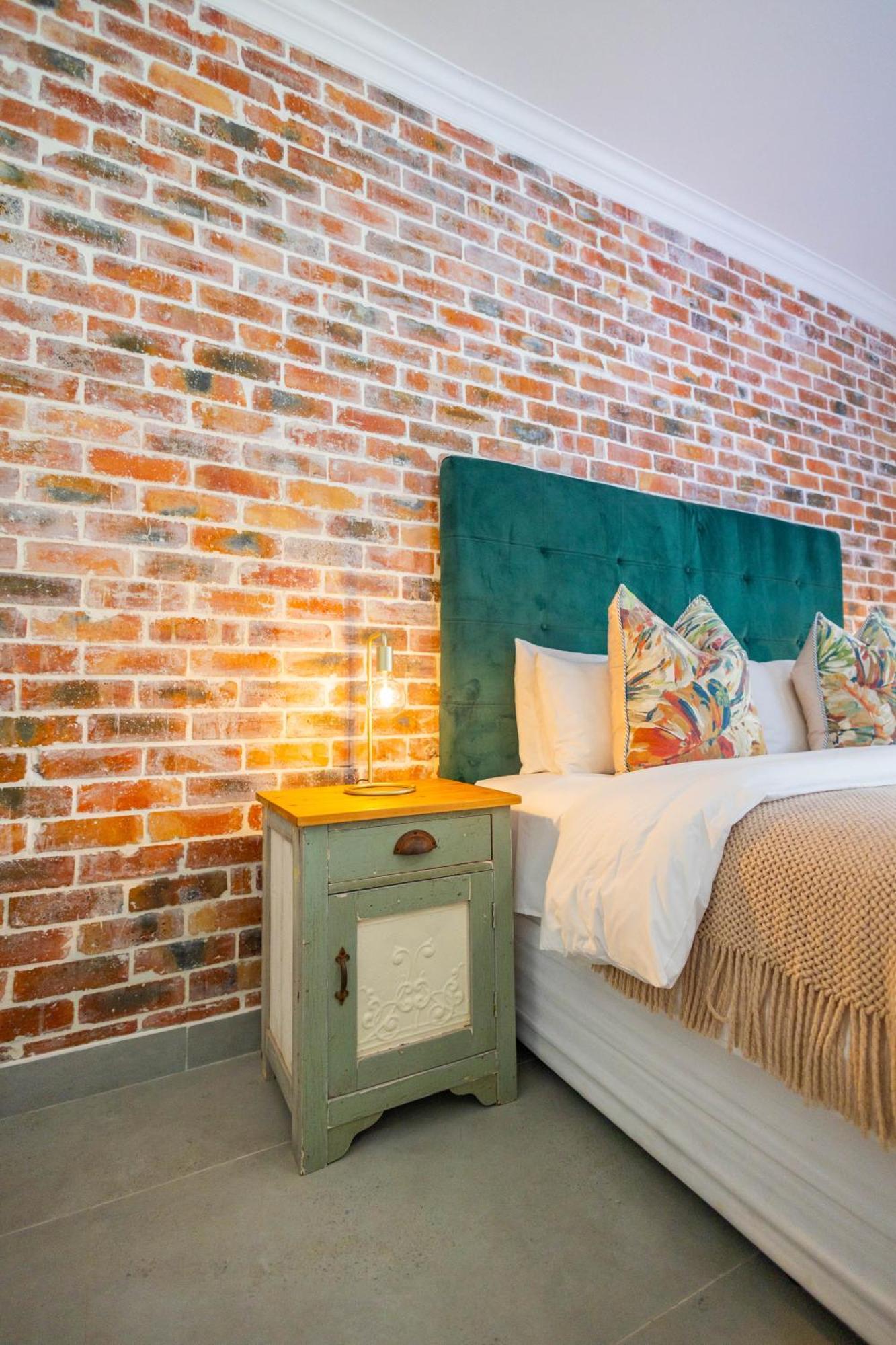 The Yellow Door Guesthouse East London Εξωτερικό φωτογραφία