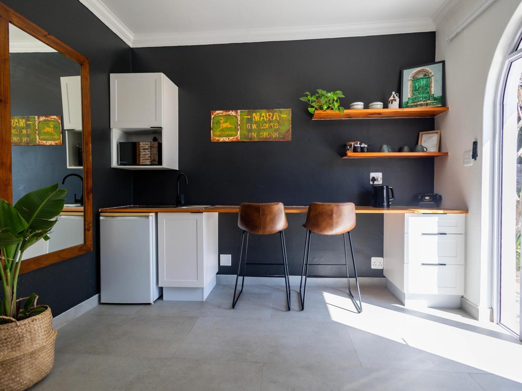 The Yellow Door Guesthouse East London Εξωτερικό φωτογραφία